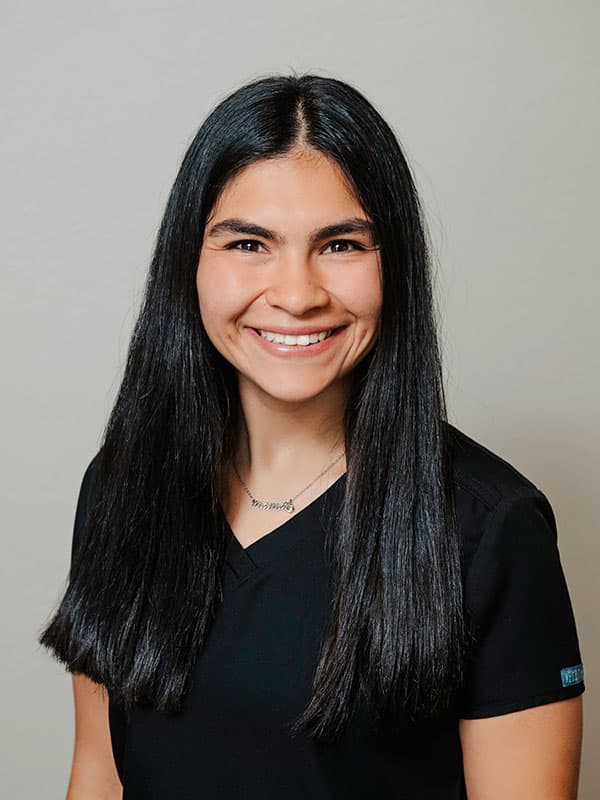 Anastasia headshot assistant art grand ave dental 0332