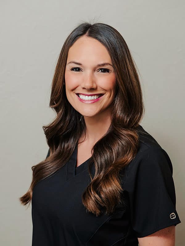 Kenna headshot lead hyg art grand ave dental 0039
